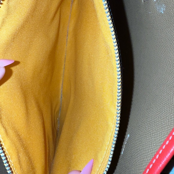 Coach Cream and Red Tote Bag with Color-Block Design - Picture 7 of 15